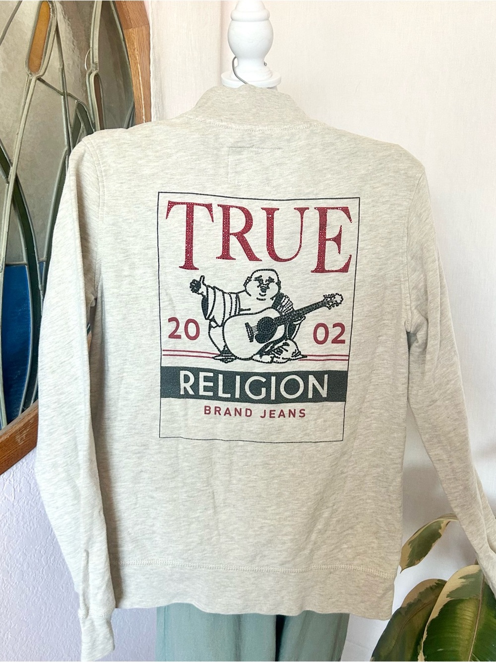 Vintage True Religion Light Gray Graphic Back Logo Long Sleeve Shirt